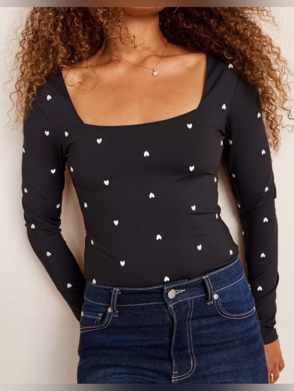YUMMI By Francesca’s Embroidered Heart Bodysuit EUC